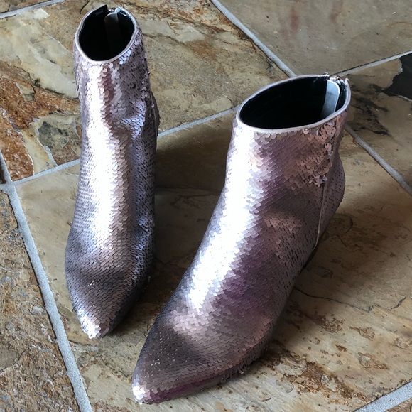 🍃💕NIB Dolce Vita Chrome Sequin Leather Bootie - Picture 3 of 8